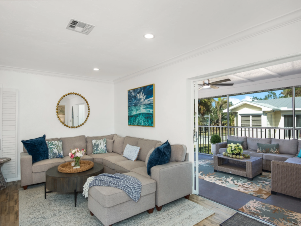 Fort Myers Beach Vacation Rental - Spacious 6 Bedroom Coastal Retreat Near Beach